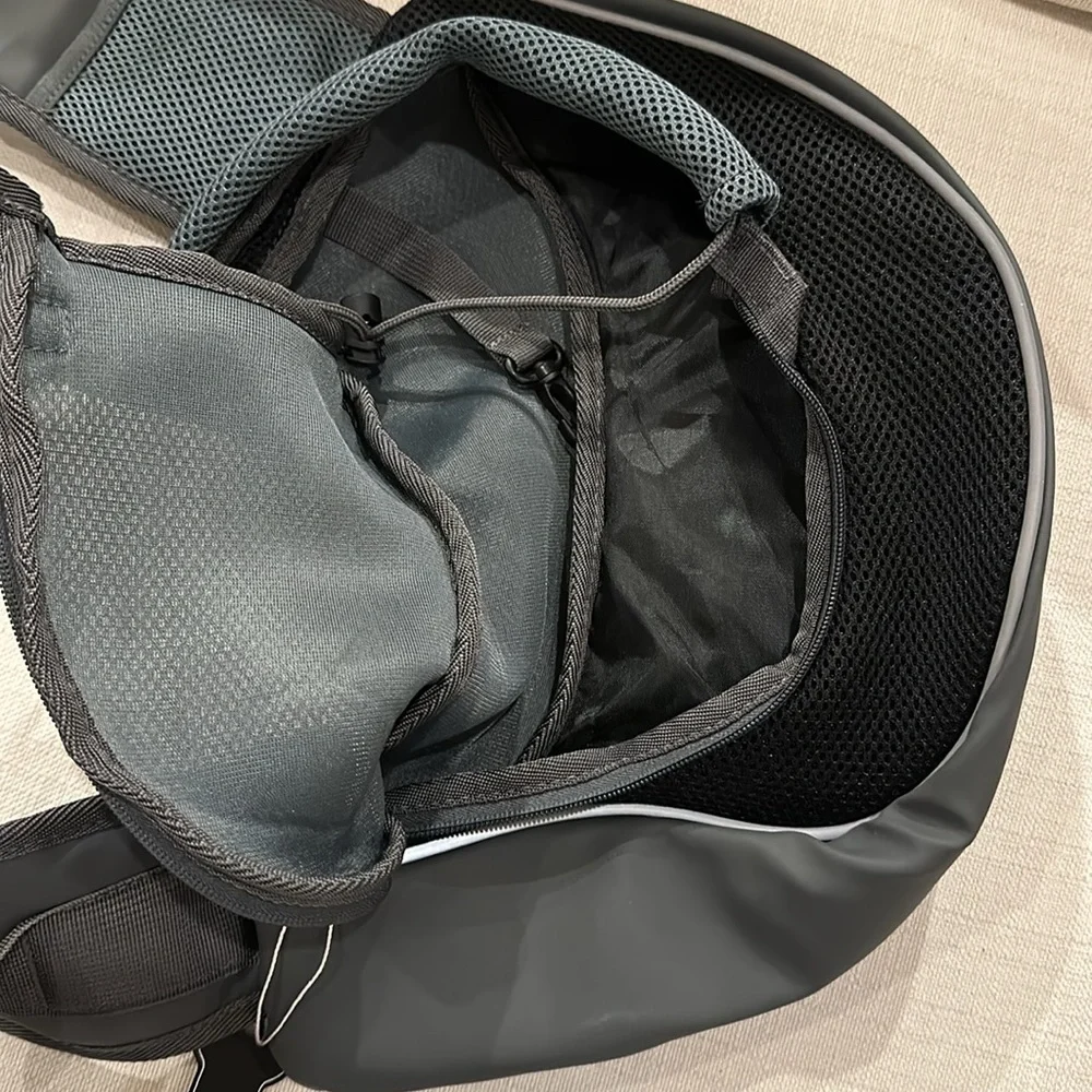 Dog carrier